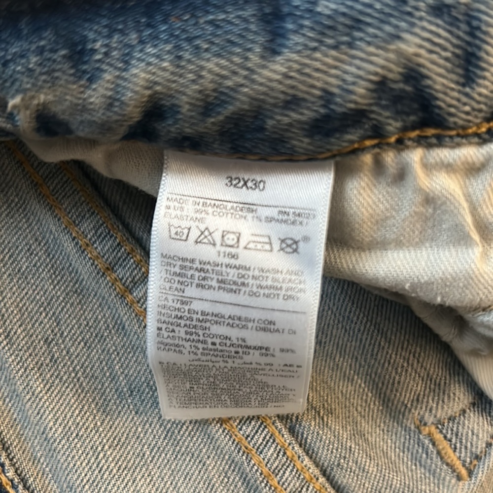 Men’s Ripped Jeans - Picture 3 of 4